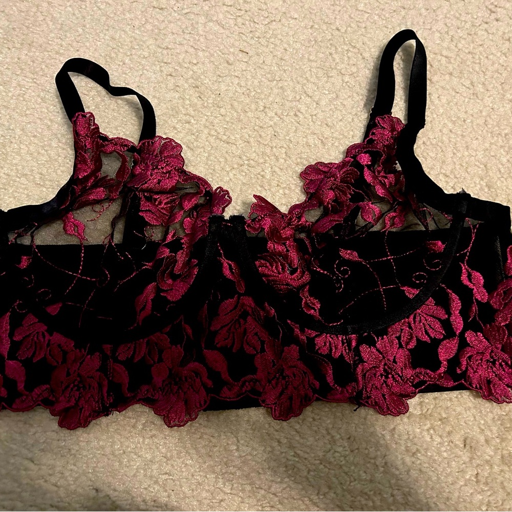 Torrid black Mesh & Berry Pink Embroidery Unlined Underwire Bralette